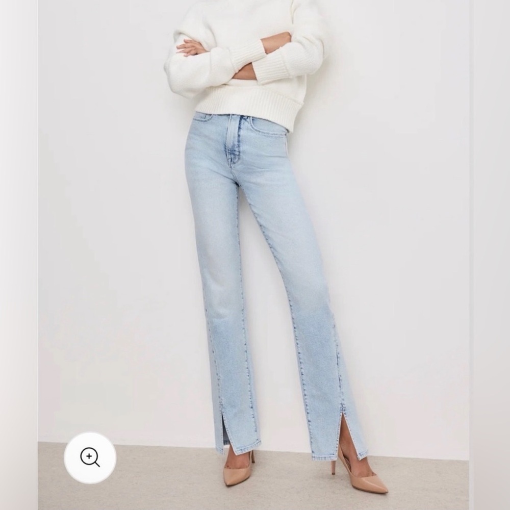 Good American Good Boy Straight with Slits Jeans Light Wash